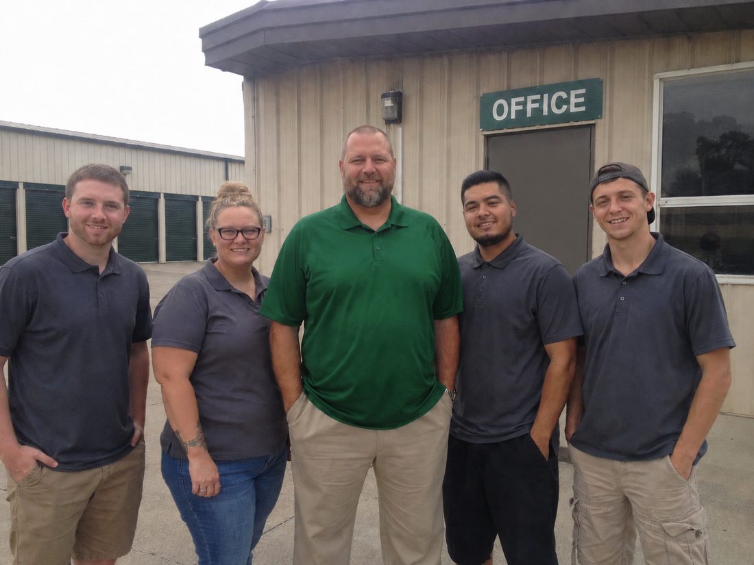 Pest control professionals in Fayetteville, AR